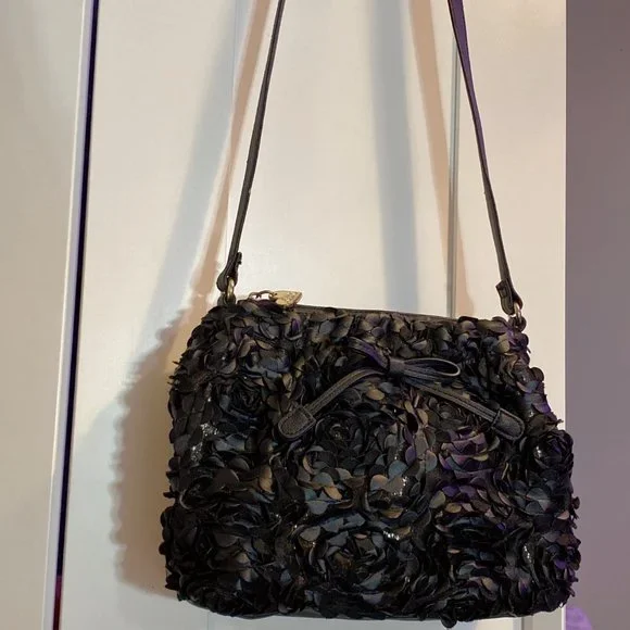 Betsey Johnson Side Purse - Picture 7 of 8